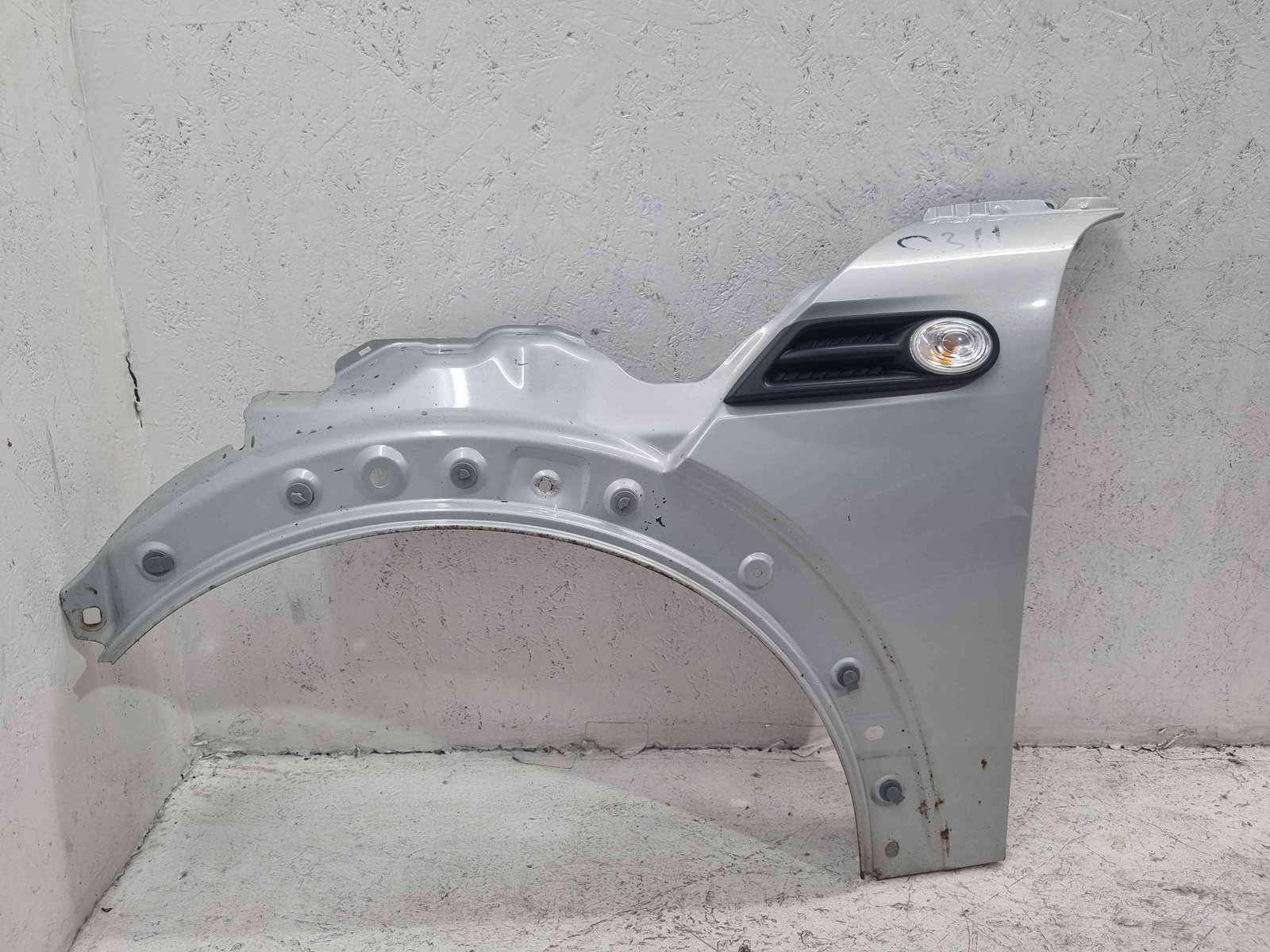 Aripa stanga fata MINI Cooper (R56) [Fabr 2006-2014] A62 White Silver Mel - imagine 1