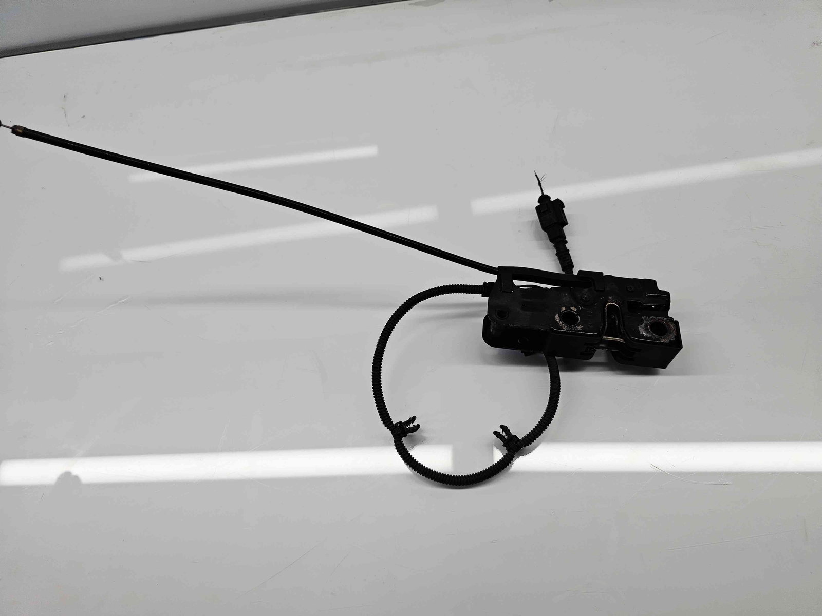 Broasca capota Seat Leon (1P1) [Fabr 2005-2011] Facelift 1P08223509 - imagine 3