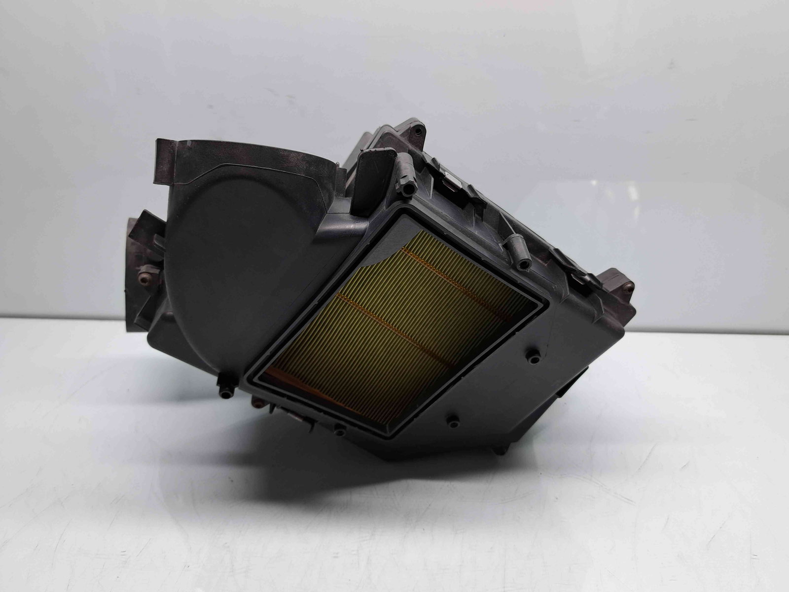 Carcasa filtru aer Volvo XC90 [Fabr 2002-2014] 30636845 2.4 D5244T4 136KW / 185CP - imagine 1