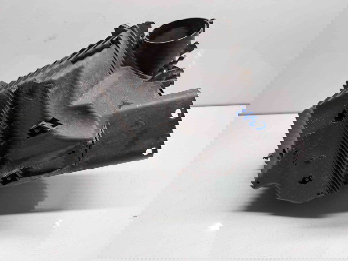 Carcasa filtru aer Volvo XC90 [Fabr 2002-2014] 30636845 2.4 D5244T4 136KW / 185CP