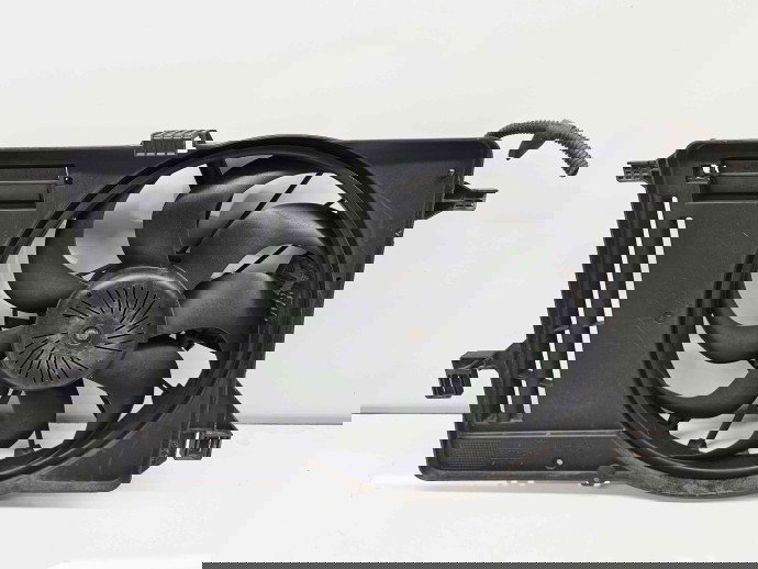 Electroventilator Ford Focus 3 (CB8) [Fabr 2011-2015] 8V618C607EB 1.6 TDCI TZJA 85KW / 115CP