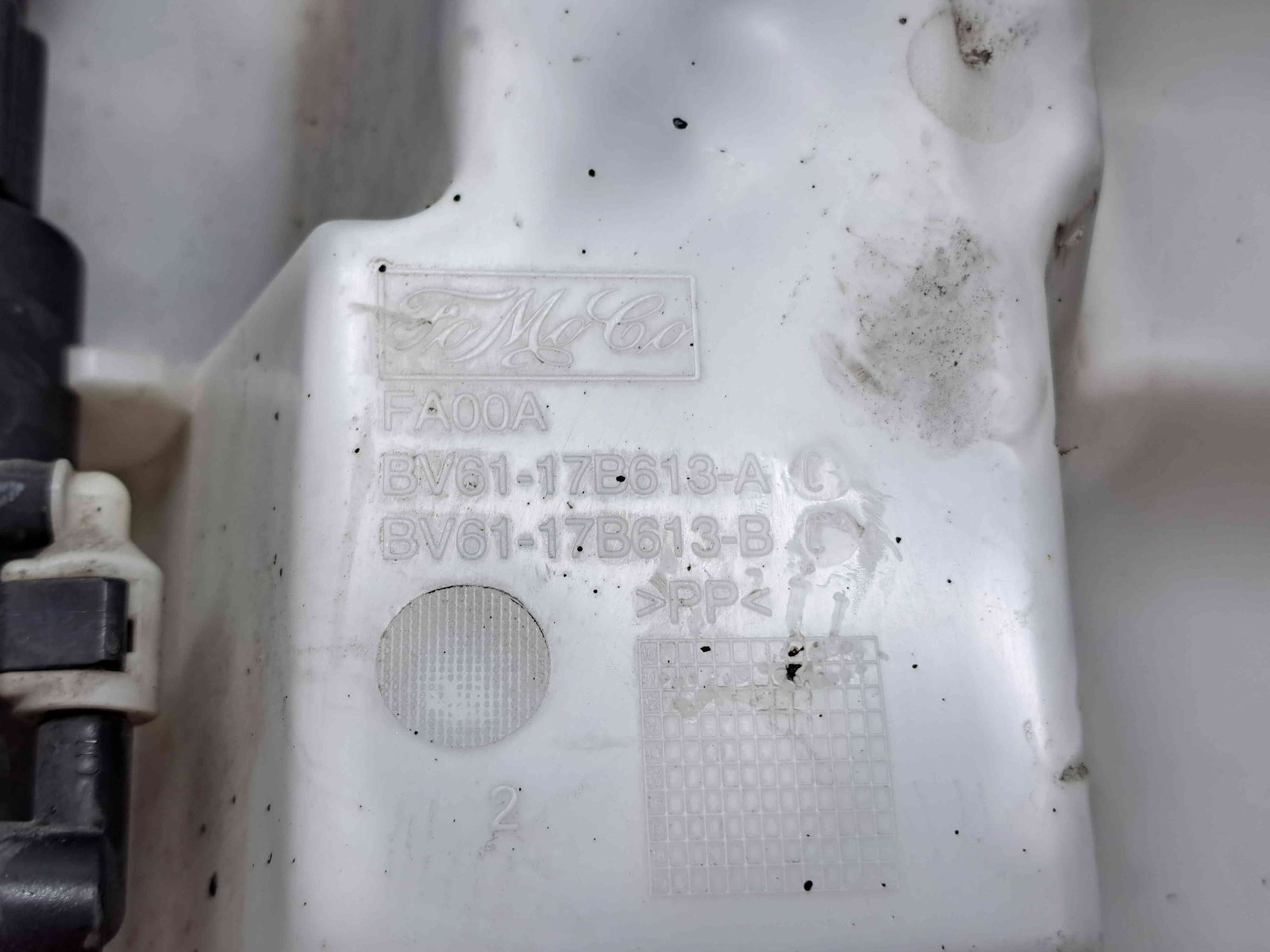 Vas lichid parbriz Ford Focus 3 (CB8) [Fabr 2011-2015] BV61-17B613-A - imagine 5