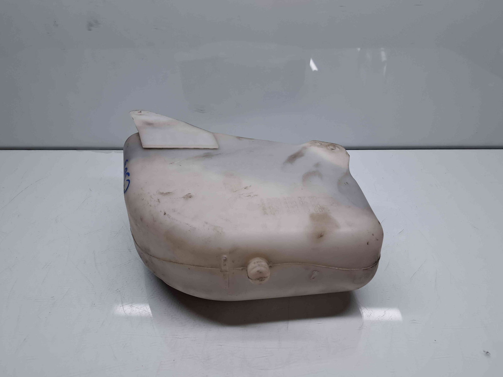 Vas lichid parbriz Mercedes Vito Autobus (W639) [Fabr 2003-2014] A6398690320 - imagine 1