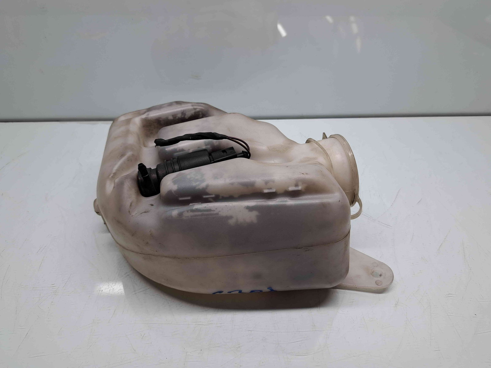 Vas lichid parbriz Mercedes Vito Autobus (W639) [Fabr 2003-2014] A6398690320 - imagine 4