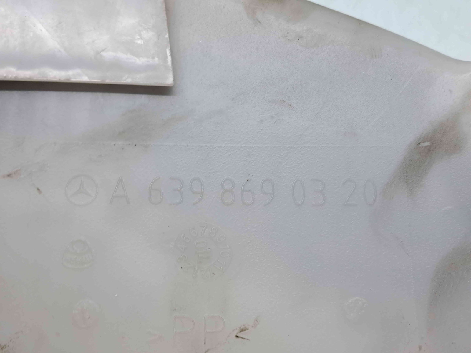 Vas lichid parbriz Mercedes Vito Autobus (W639) [Fabr 2003-2014] A6398690320 - imagine 5