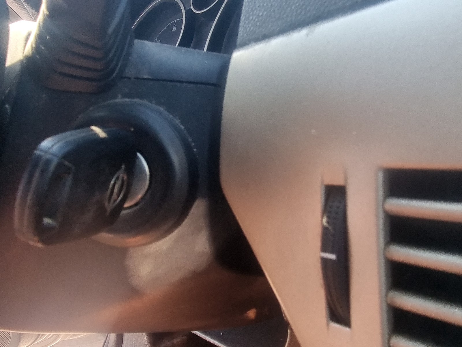 Contact cu cheie Opel Astra H [Fabr 2004-2009] 1.9 CDTI Z19DTH 110 KW / 150 CP