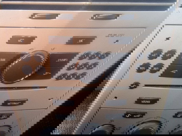 Radio CD Opel Astra H [Fabr 2004-2009] 1.9 CDTI Z19DTH 110 KW / 150 CP