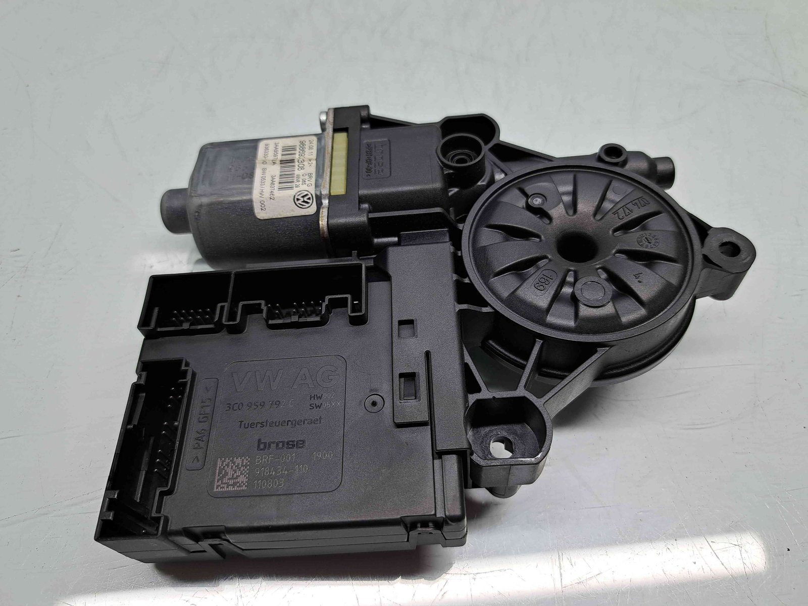 Motoras geam dreapta fata Volkswagen Passat B7 (365) Variant [Fabr 2010-2014] 3AA959702A - imagine 3