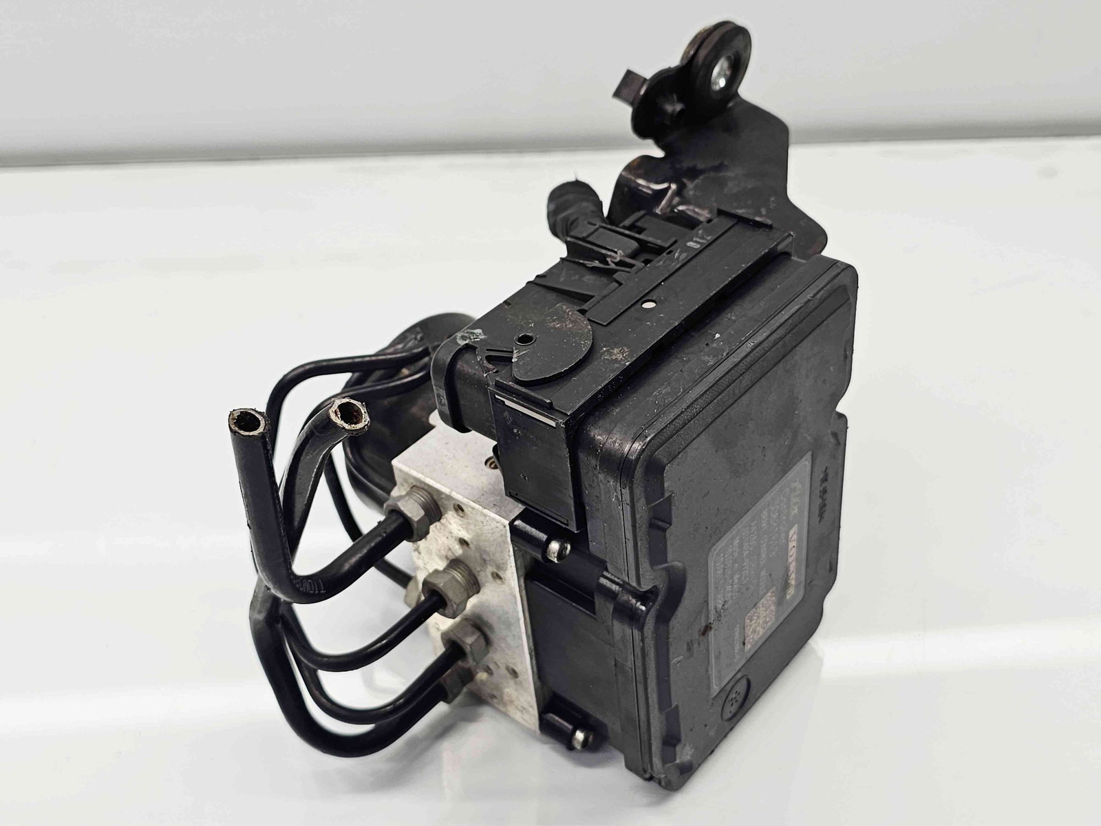 Pompa ABS Volvo XC60 [Fabr 2008-2017] 30681619 2.4 D5244T4 136KW / 185CP - imagine 1