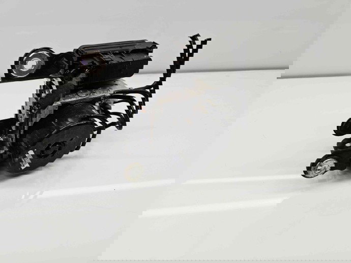 Pompa ABS Volvo XC60 [Fabr 2008-2017] 30681619 2.4 D5244T4 136KW / 185CP