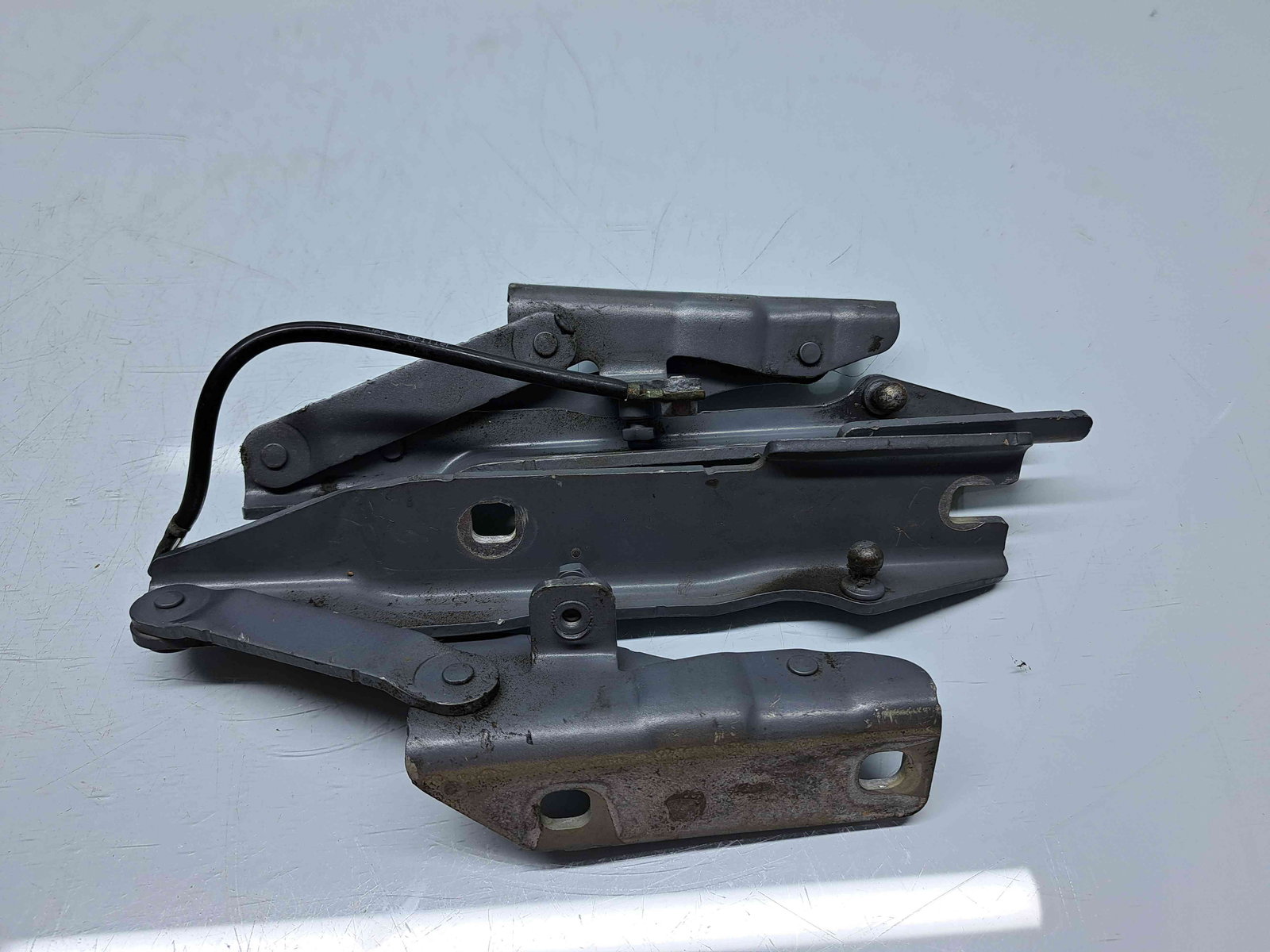 Set balamale capota Bmw 5 (E60) [Fabr 2004-2010] OEM - imagine 3