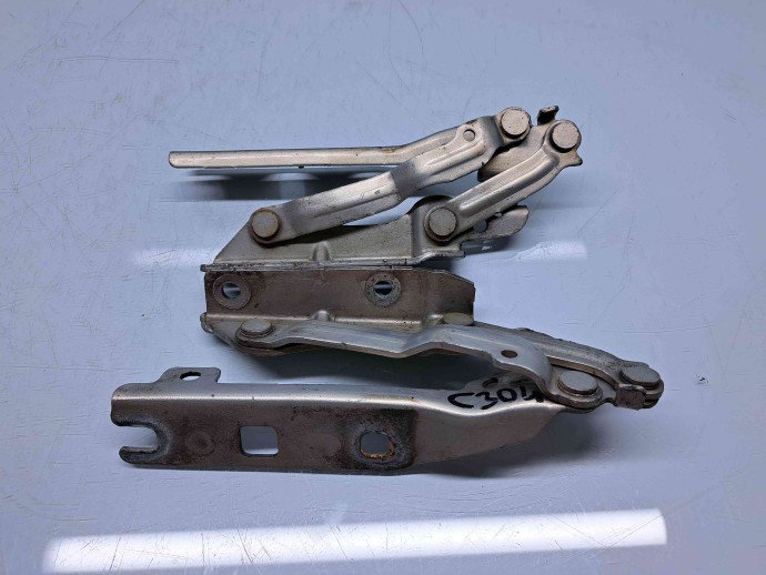Set balamale capota Volkswagen Golf 6 (5K1) [Fabr 2009-2013] 5K0823301B / 5K0823302B