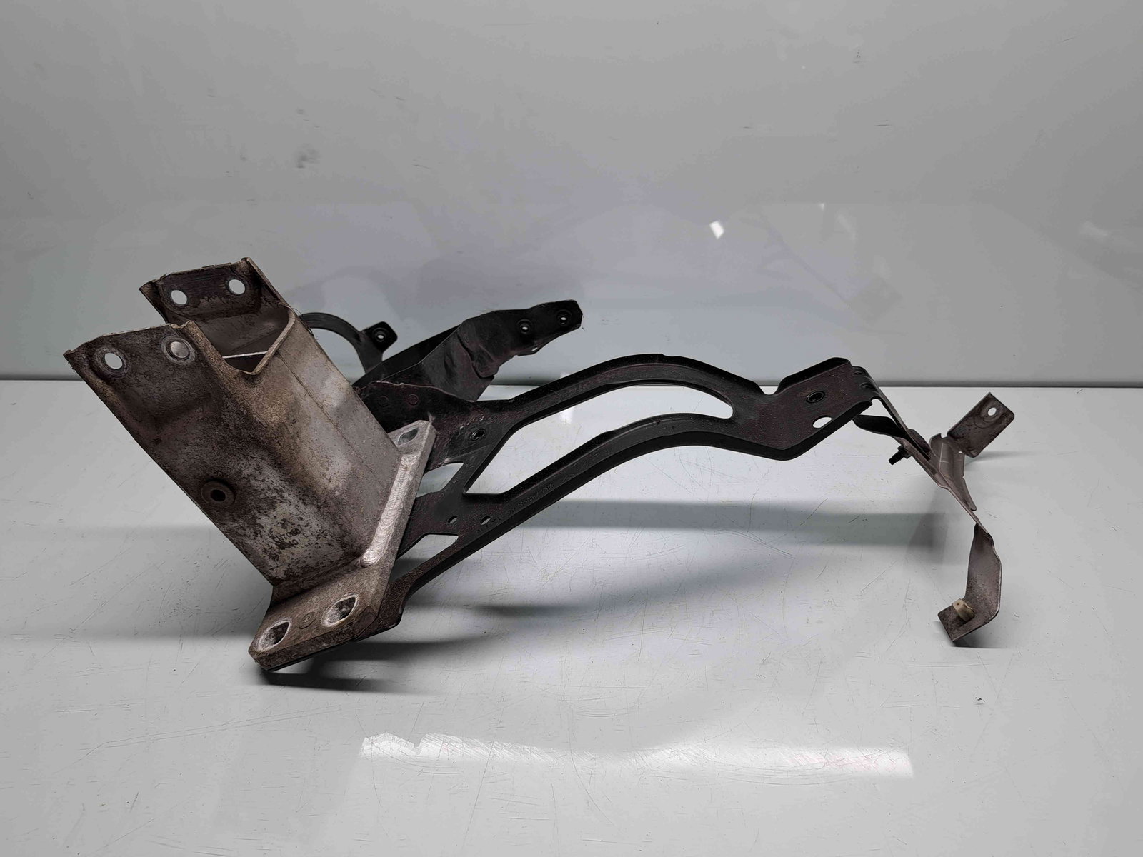 Suport far stanga Bmw 5 (E60) [Fabr 2004-2010] 7163483 - imagine 2