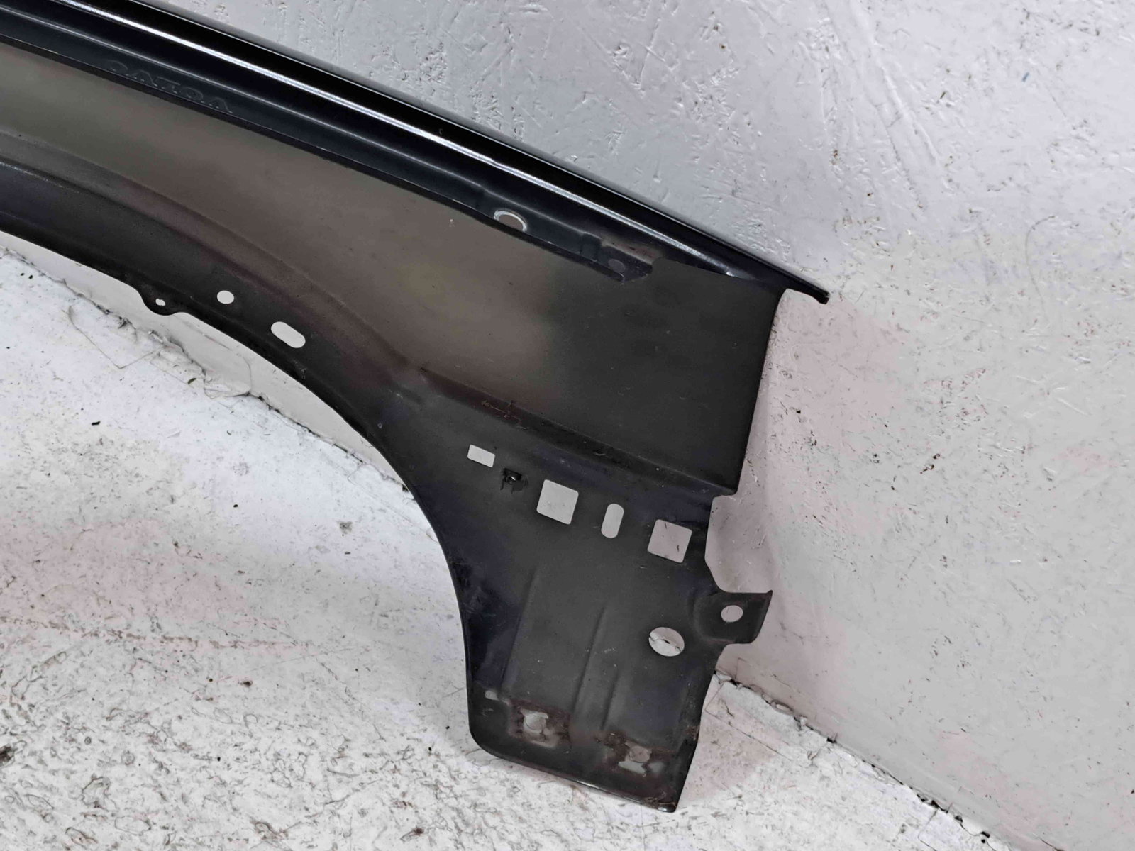 Aripa stanga fata Volvo XC90 [Fabr 2002-2014] Black Sapphire Metal - imagine 7