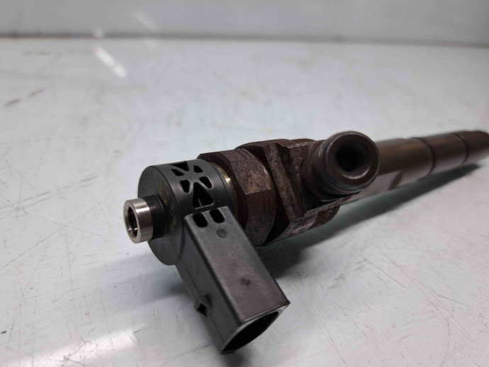 Injector Volkswagen Passat B7 (365) Variant [Fabr 2010-2014] 03L130277J 2.0 TDI CFFB 103KW / 140CP