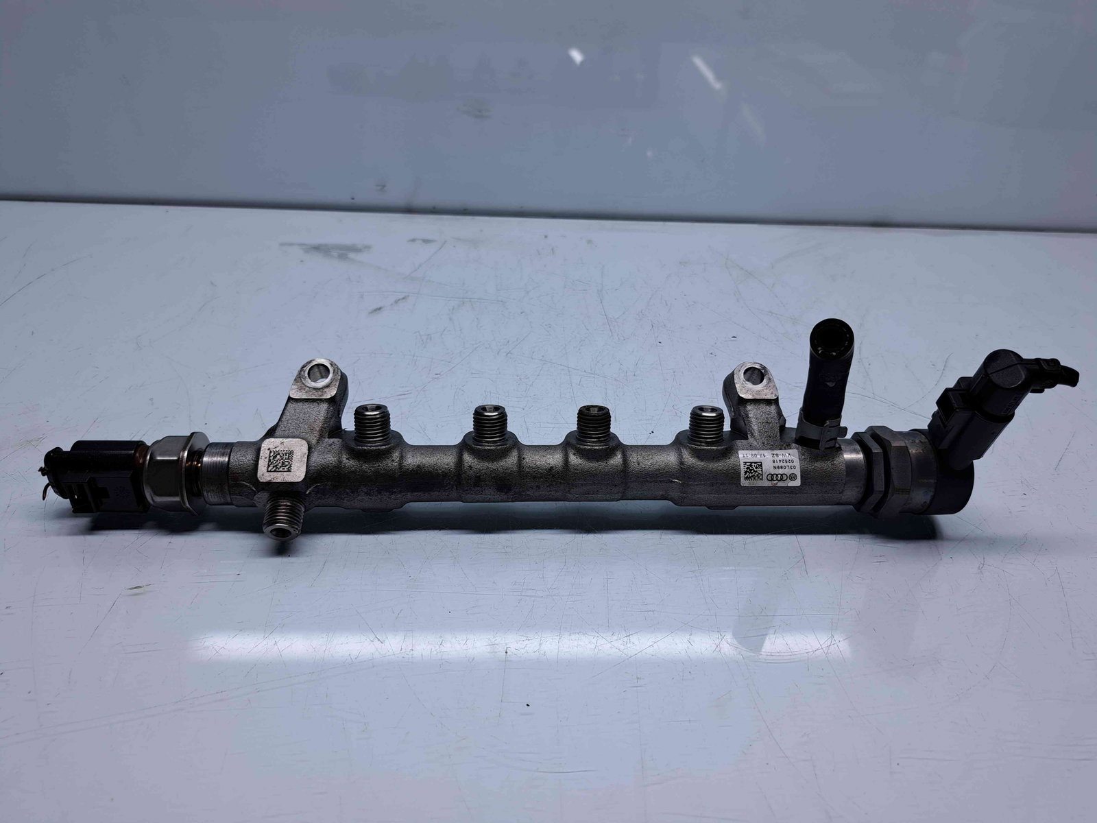 Rampa injectoare Volkswagen Passat B7 (365) Variant [Fabr 2010-2014] 03L089N 2.0 TDI CFFB 103KW / 140CP