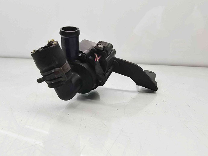Pompa recirculare apa  AUDI Q5 (8RB) [ Fabr 2008-2016] 5N0965561 2.0 TDI CFFB 103KW / 140CP
