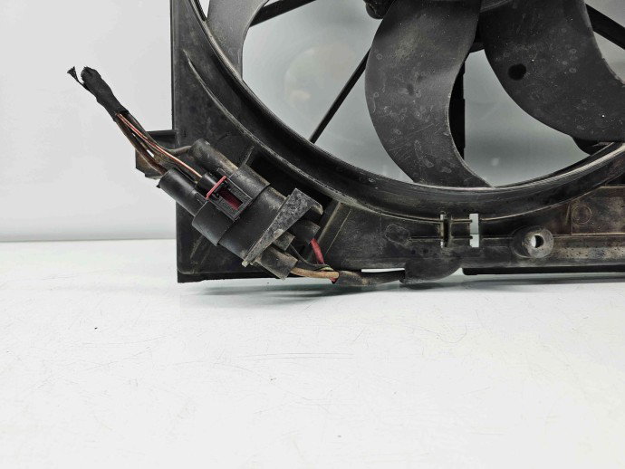Electroventilator  Volkswagen Passat CC (357) [Fabr 2008-2012] 1K0121207BC 2.0 TDI CFFB 103KW / 140CP