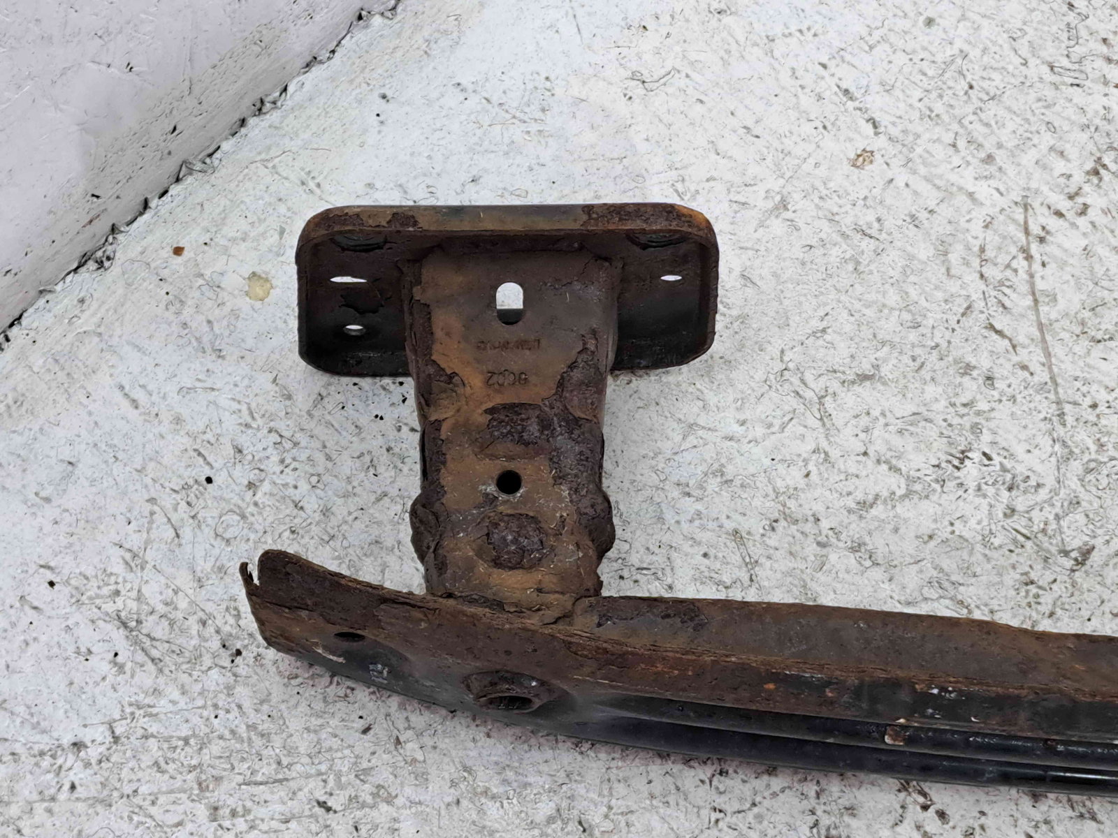 Armatura bara spate Ford Focus 3 (CB8) [Fabr 2011-2015] KA9558/40/803/02 - imagine 2