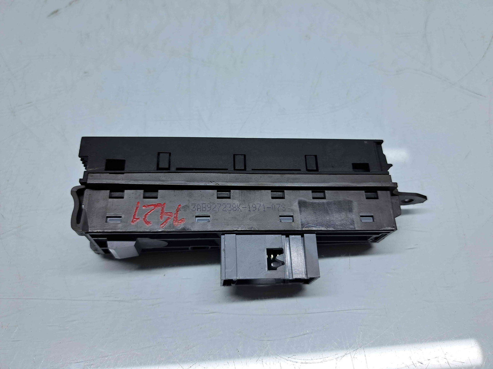 Butoane comenzi consola centrala Volkswagen Passat B7 (365) Variant [Fabr 2010-2014] 3AB927238K - imagine 3