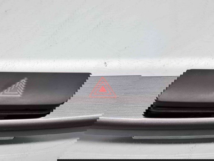  Buton avarii Volkswagen Passat B7 (365) Variant [Fabr 2010-2014] 3AA858069F