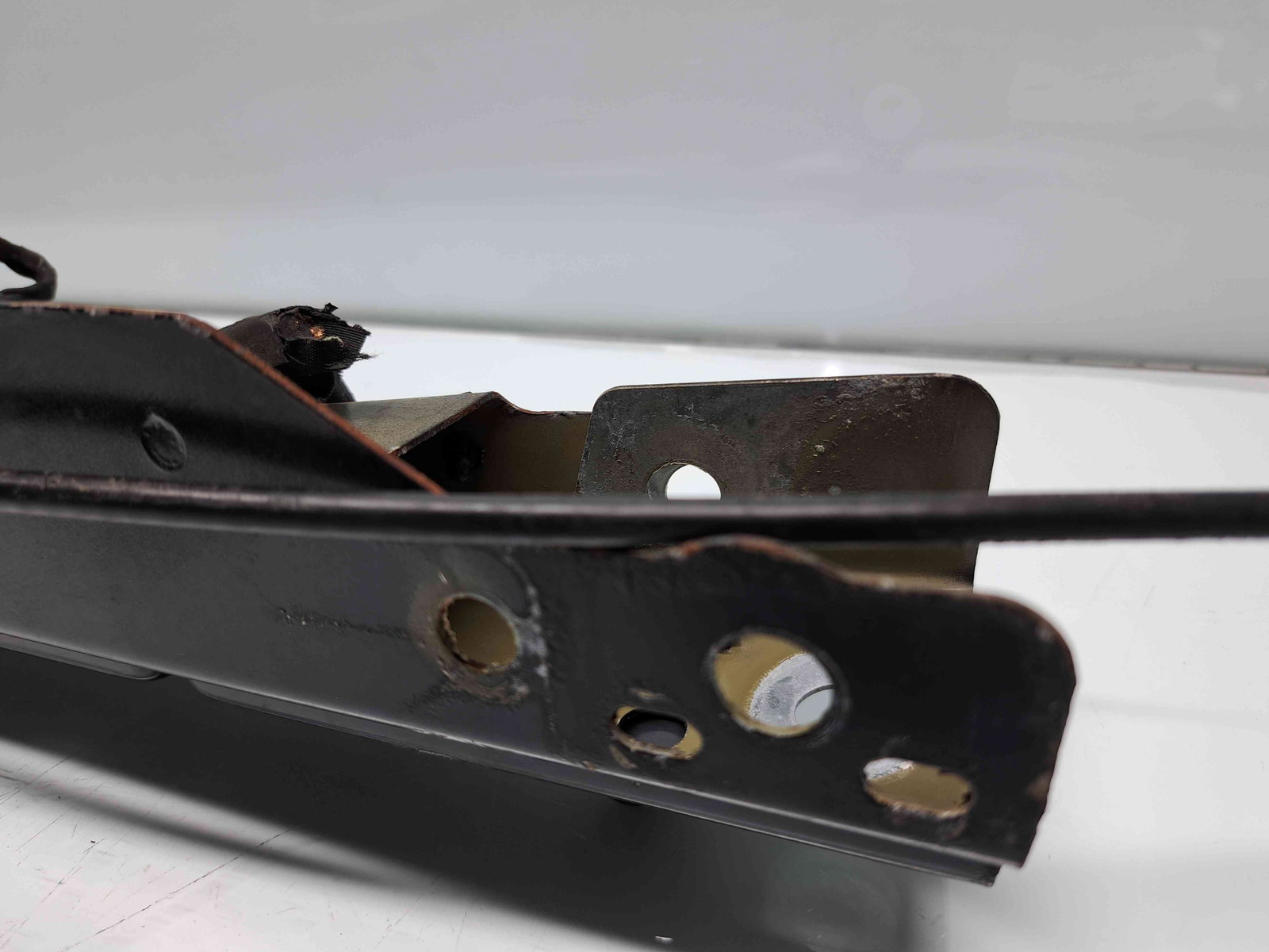 Capac trager Chevrolet Cruze (J300) [Fabr 2010-2016] OEM - imagine 5