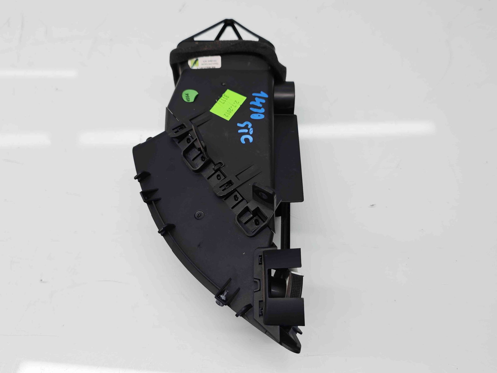 Grila aerisire centrala Opel Zafira C (E75) Combi [Fabr 2011-2017] 20885181 - imagine 2