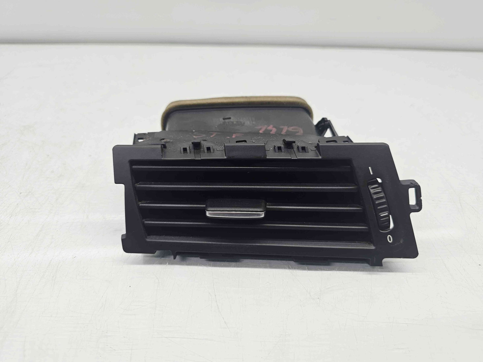 Grila aerisire stanga Bmw 5 (E60) [Fabr 2004-2010] 6910731 - imagine 1