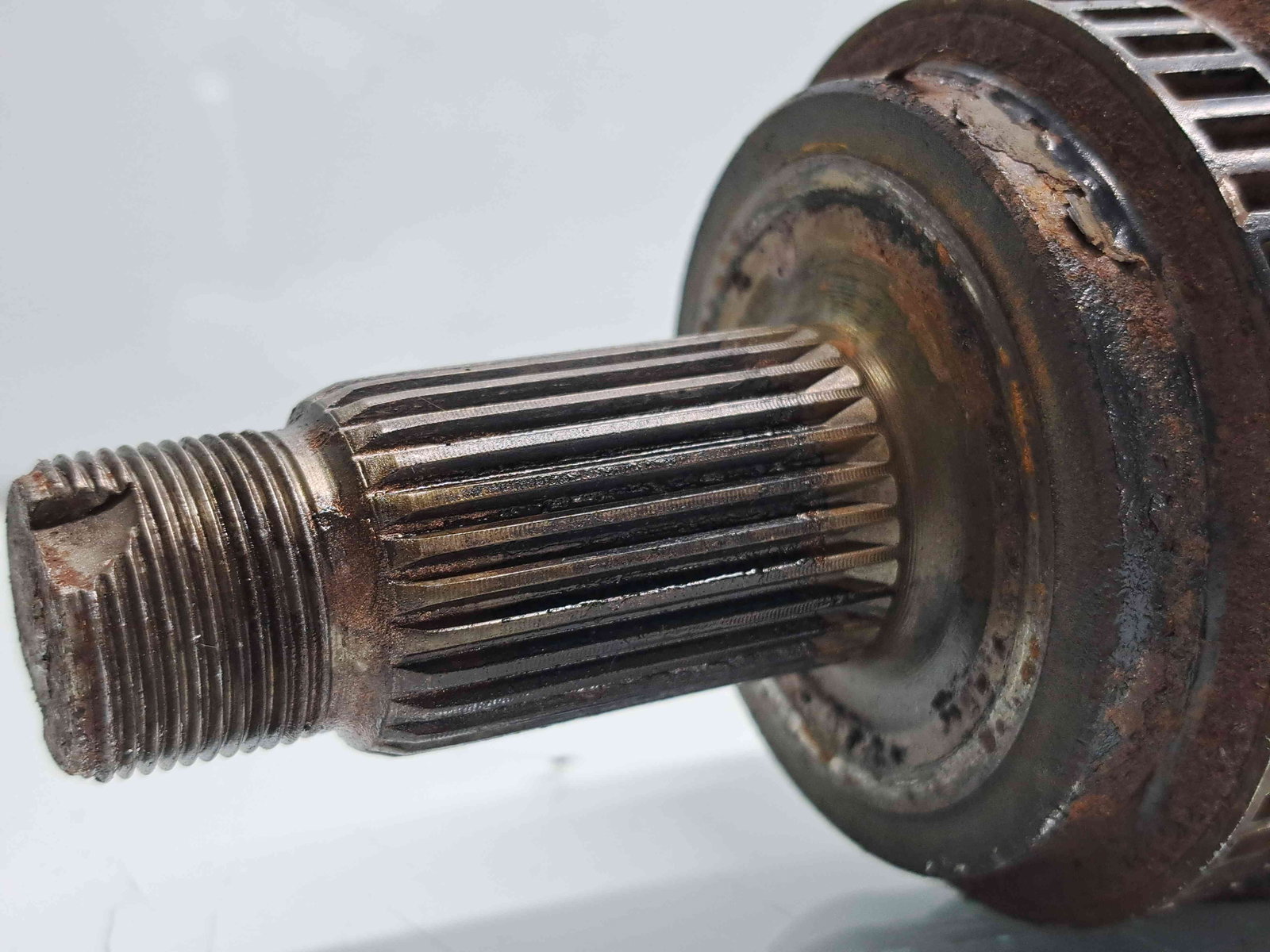 Planetara dreapta spate Bmw 1 (E81, E87) [Fabr 2004-2010] OEM 2.0 M47D 120KW / 163CP - imagine 2