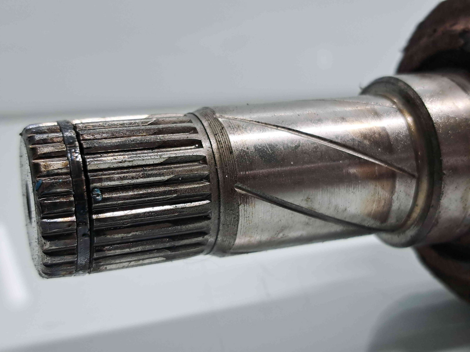 Planetara dreapta spate Volvo XC90 [Fabr 2002-2014] 31259503 2.4 D5244T4 136KW / 185CP - imagine 2