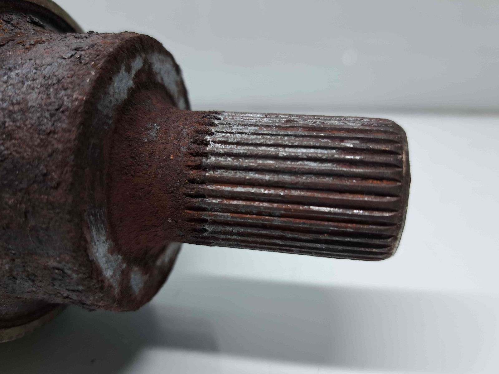 Planetara stanga spate Ford Kuga I [Fabr 2008-2012] 6G9N-4B402-BA 2.4 D5244T4 136KW / 185CP - imagine 3