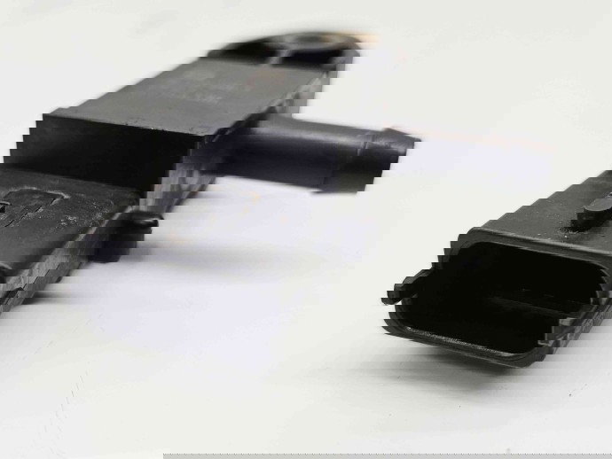  Senzor presiune  Opel Astra J [Fabr 2009-2015] 55566186