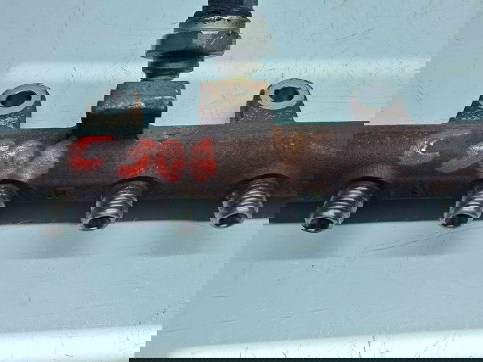 Rampa injectoare  Renault Megane 3 [Fabr 2008-2015] 8200704212 1.5 DCI K9K-899 81KW / 110CP