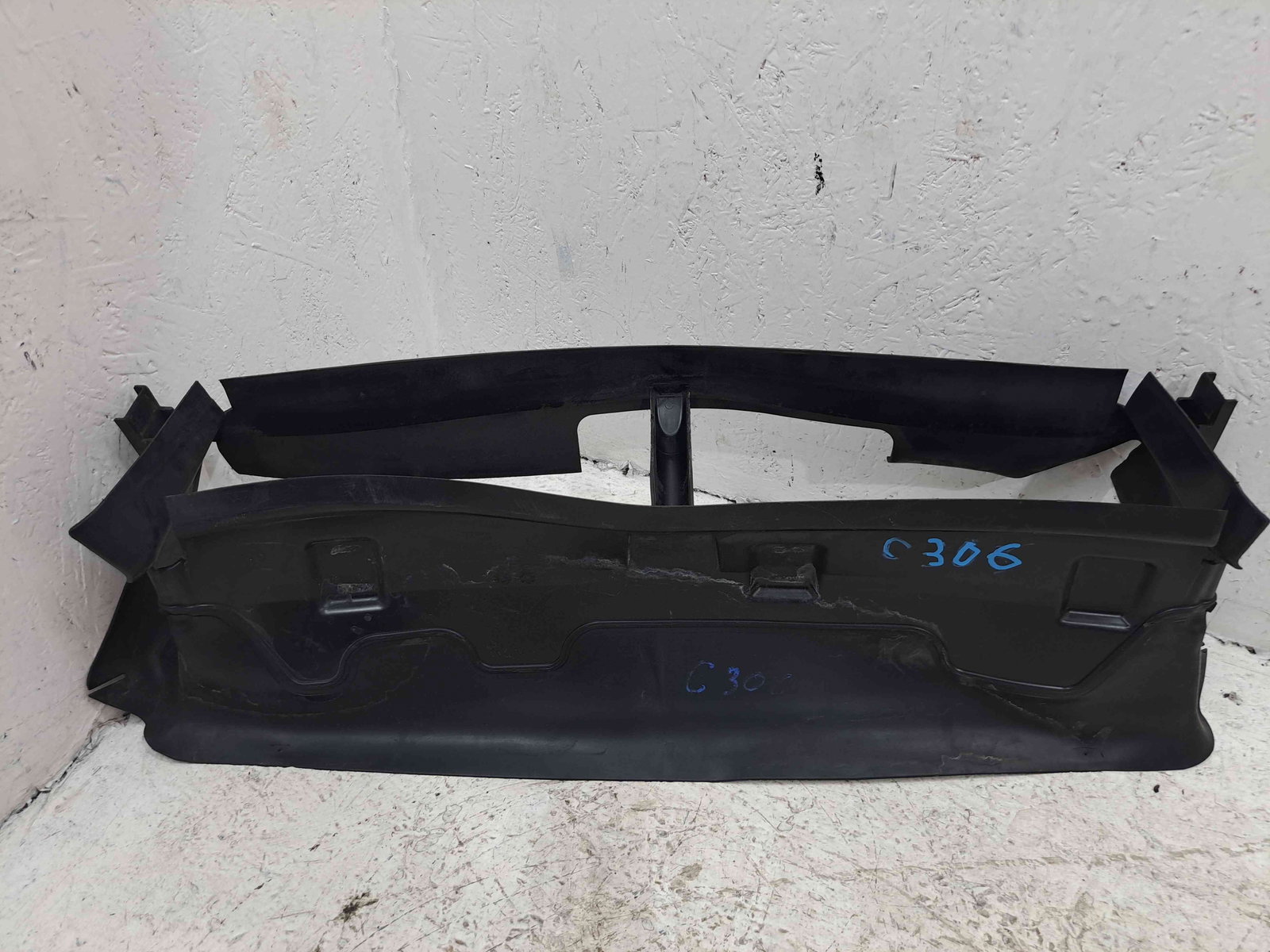 Deflector aer Ford Focus 3 (CB8) [Fabr 2011-2015] BM518312A - imagine 1