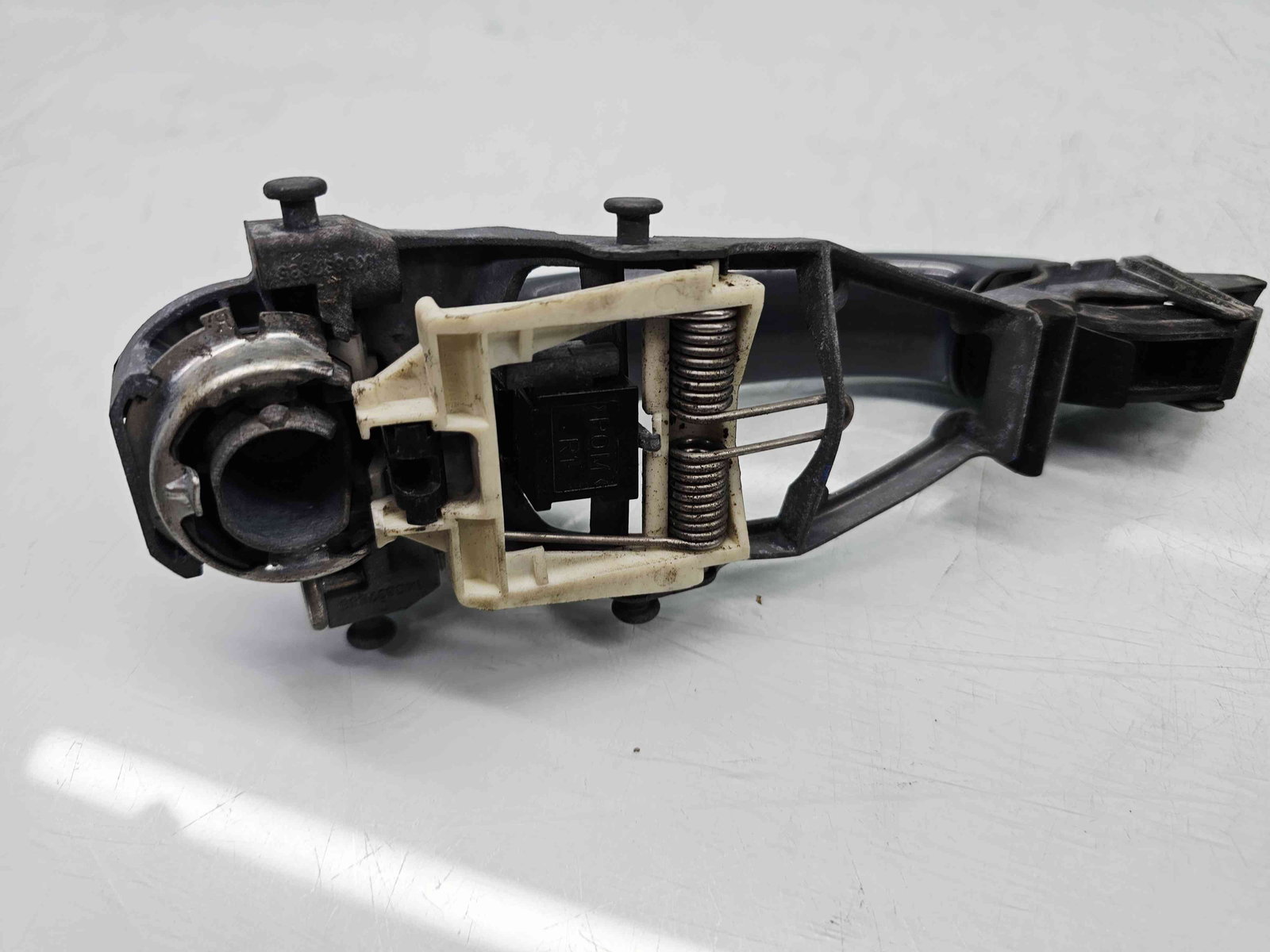 Maner usa dreapta fata Volkswagen Golf 5 Plus (5M1) [Fabr 2005-2008] LA7T - imagine 3