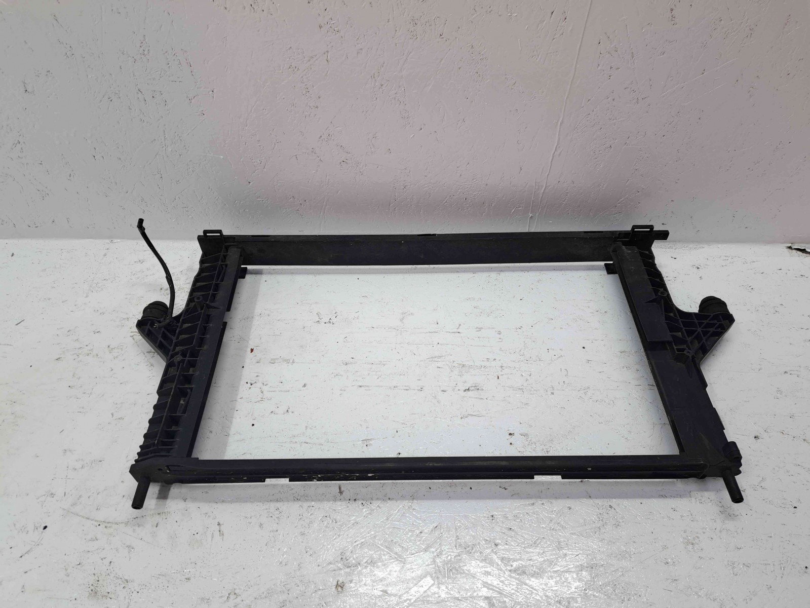 Suport radiator Volvo V40 [Fabr 2013-2019] 4N51-8A421-AE - imagine 3