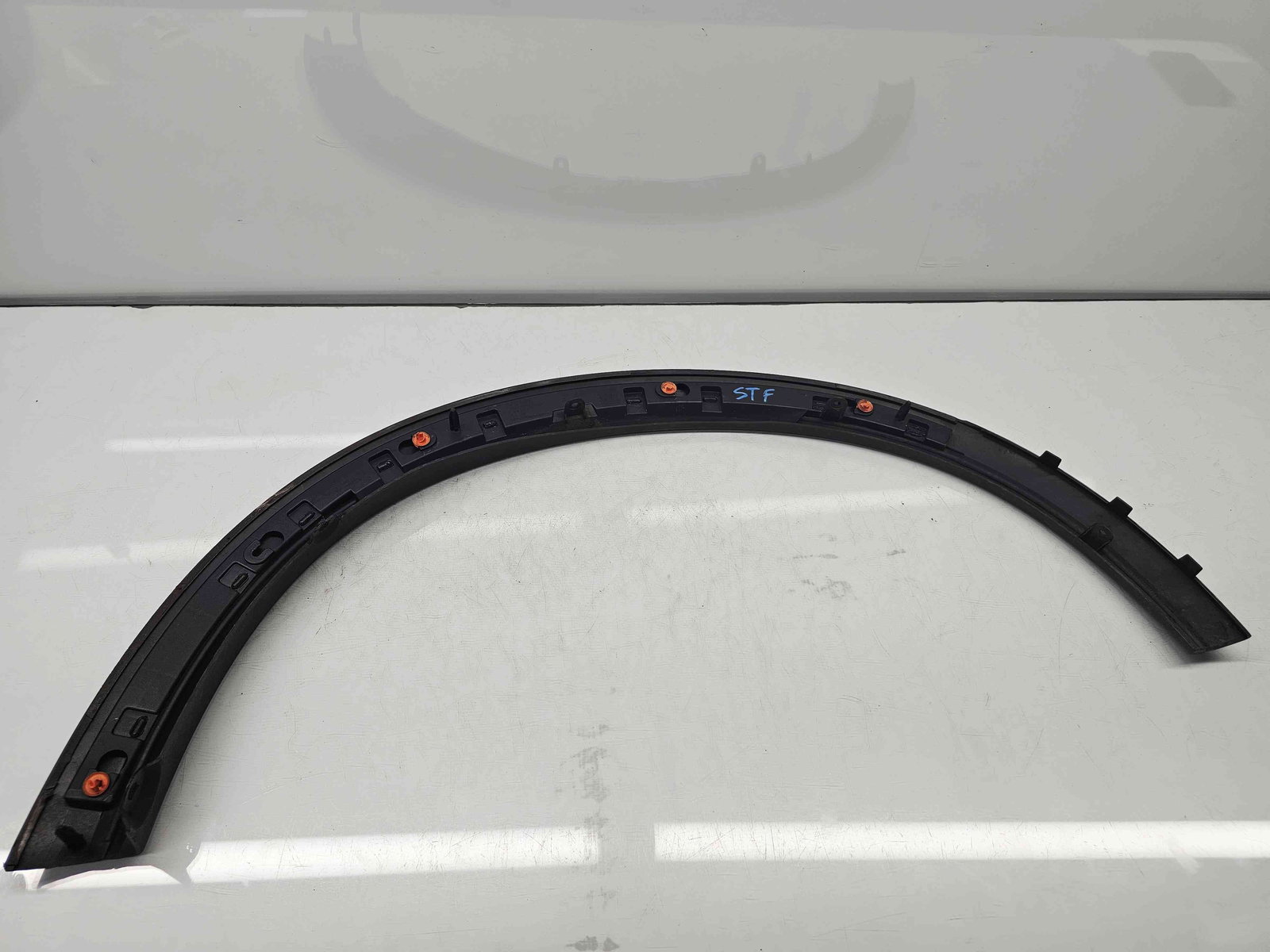 Ornament aripa stanga fata Volvo XC90 [Fabr 2002-2014] 30779577 - imagine 4