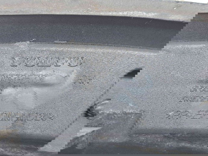 Ornament aripa stanga fata Volvo XC90 [Fabr 2002-2014] 30779578