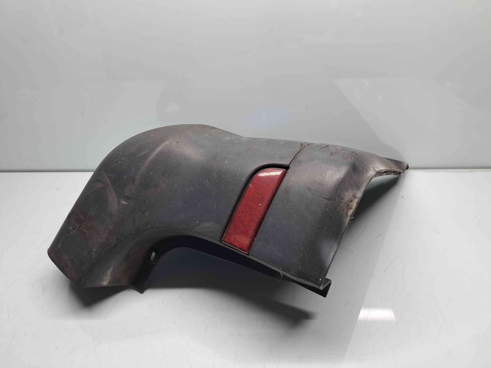 Ornament aripa stanga spate Mercedes Vito Autobus (W639) [Fabr 2003-2014] A6398801271 - imagine 2