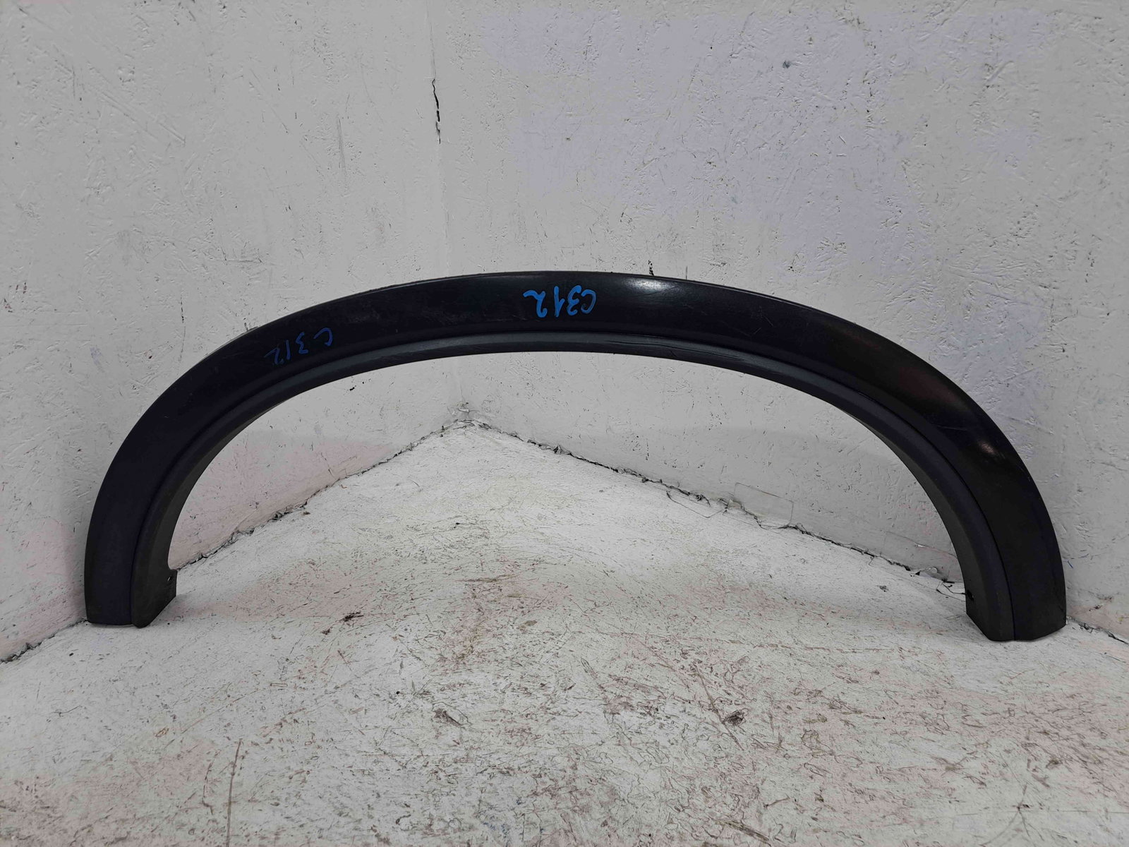 Ornament aripa stanga spate Volvo XC90 [Fabr 2002-2014] 30779579 - imagine 1