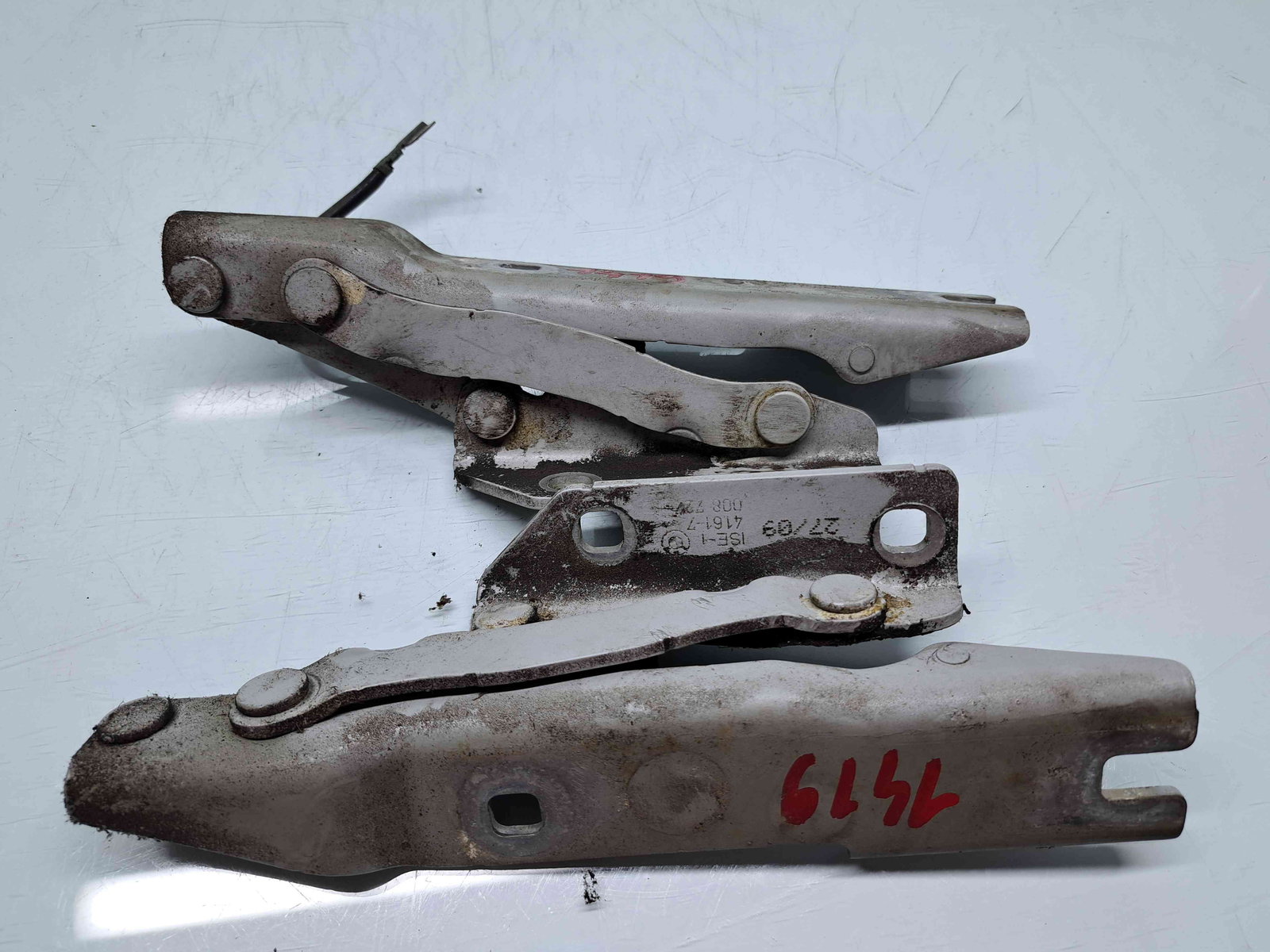 Set balamale capota Bmw 5 (E60) [Fabr 2004-2010] OEM - imagine 2