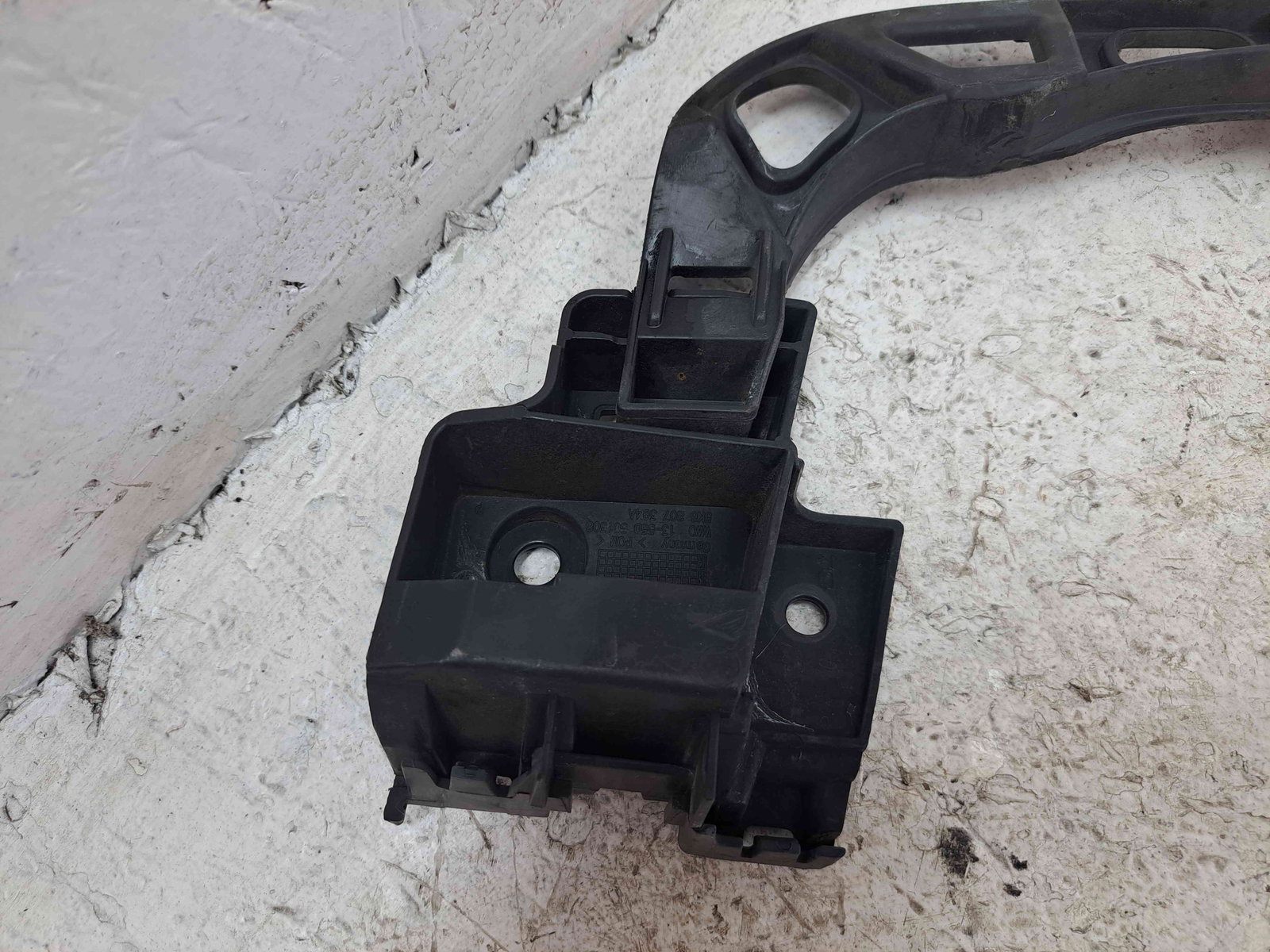 Suport central bara spate Volkswagen Golf 6 (5K1) [Fabr 2009-2013] 5K6807863 - imagine 3