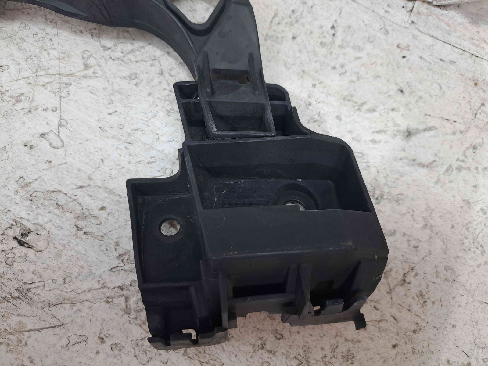 Suport central bara spate Volkswagen Golf 6 (5K1) [Fabr 2009-2013] 5K6807863 - imagine 4