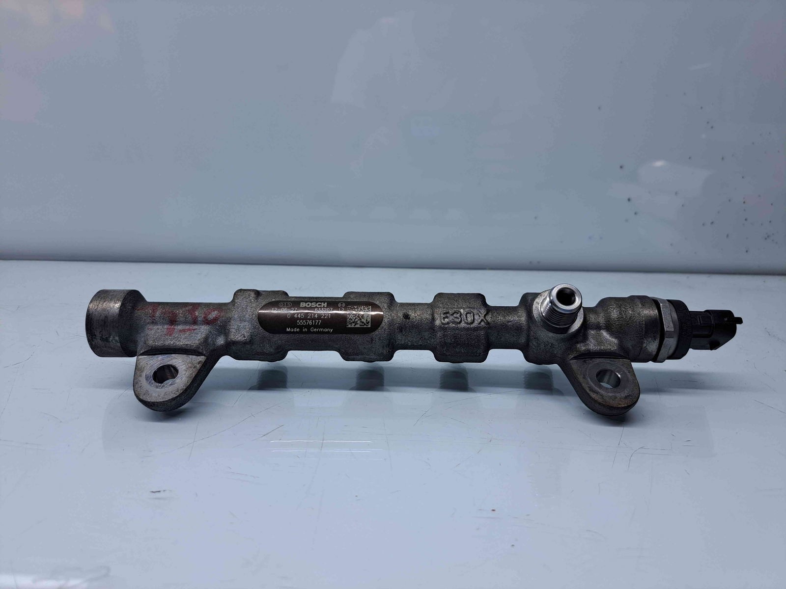 Rampa injectoare Opel Insignia A [Fabr 2008-2016] 55576177 2.0 CDTI LBS 121KW / 165CP - imagine 1