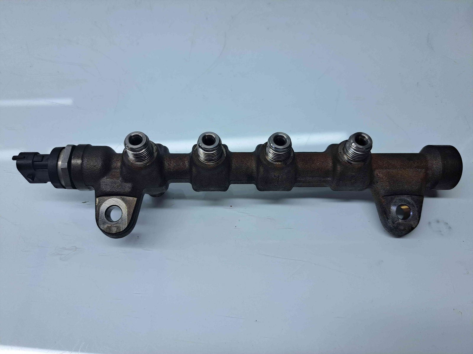 Rampa injectoare Opel Astra J [Fabr 2009-2015] 55576177 2.0 CDTI LBS 121KW / 165CP - imagine 4