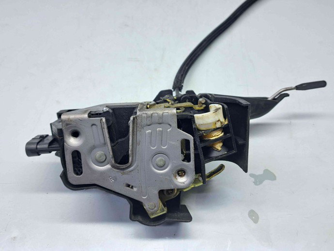 Broasca usa dreapta fata Mercedes Clasa ML (W163) [Fabr 1998-2005] A1637203035