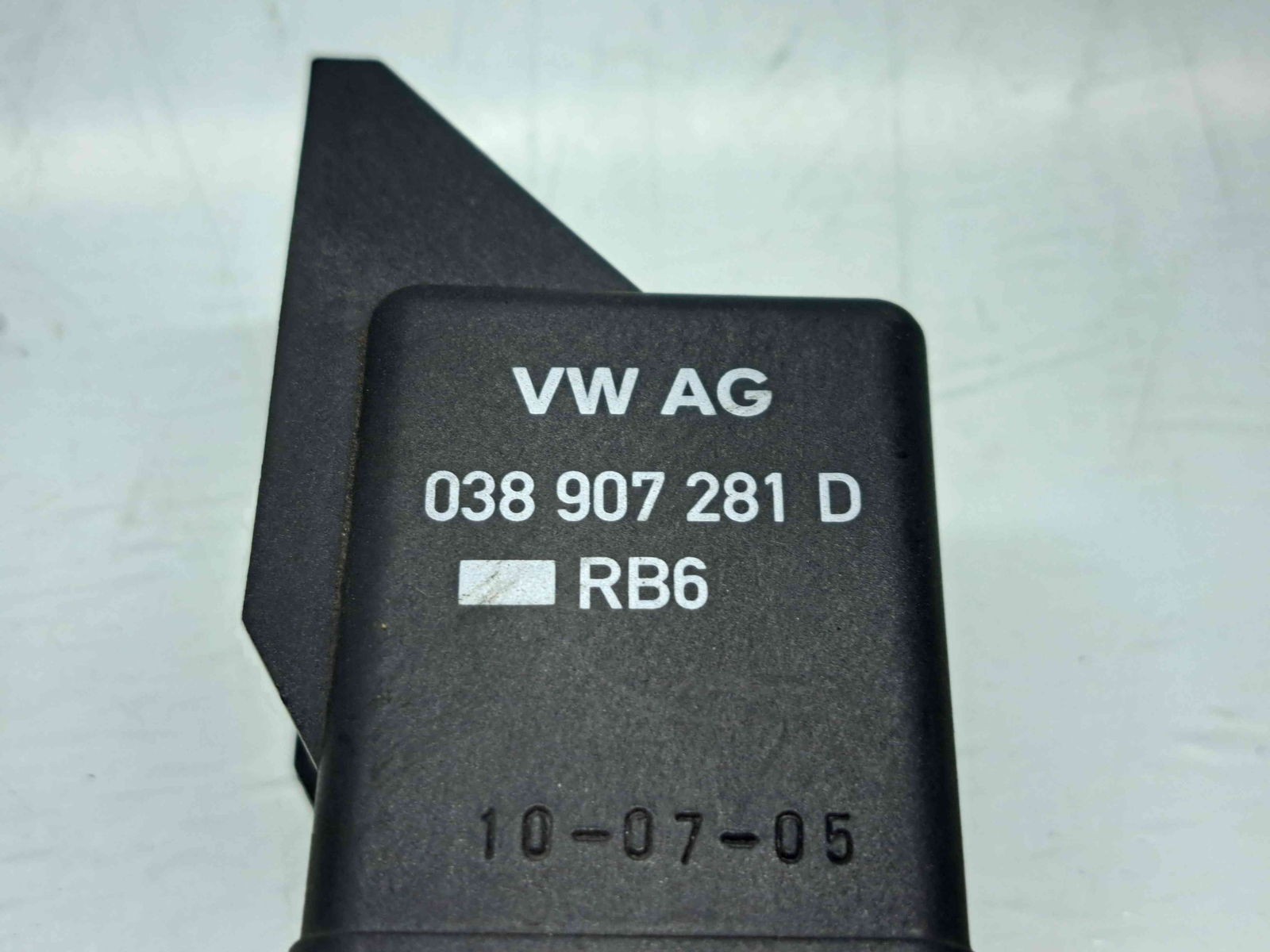 Releu Volkswagen Golf 6 (5K1) [Fabr 2009-2013] 038907281D - imagine 2