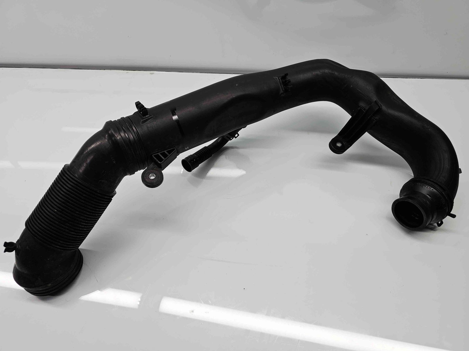 Tub intercooler Volkswagen Golf 5 (1K1) [Fabr 2004-2008] 1K0129654AJ 2.0 TDI BKD 103KW / 140CP - imagine 2