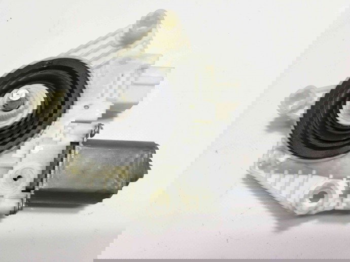 Motoras geam stanga fata A2139069901 Mercedes E220 W213 2.0 2016-2021