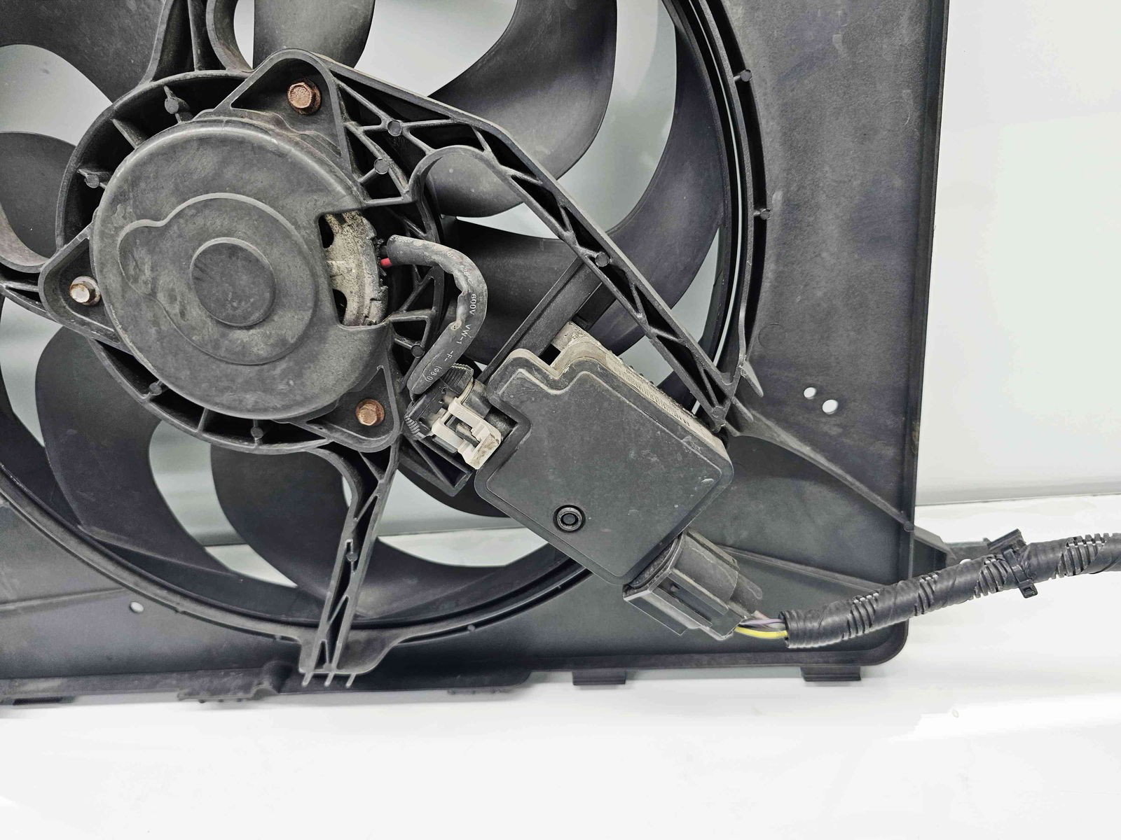 Electroventilator Volvo XC60 [Fabr 2008-2017] 6G918C607 2.0 TDI G6DA 105KW / 143CP - imagine 4